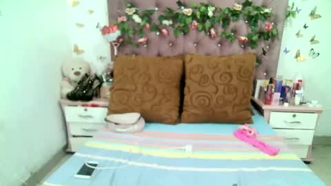 La valerie26 online show from 11-24-25, 12:38