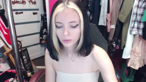 ValeriaXKiss online show from 01-31-25, 07:50