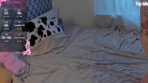 Snapshot of valerie_dolls chatting on 02-22-25, 06:28 Valerie online show from 02-22-25, 06:28