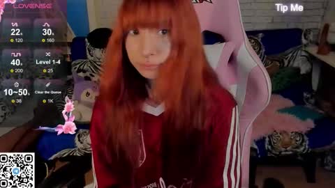Snapshot of valerie_dolls chatting on 10-11-25, 04:49 Valerie online show from 10-11-25, 04:49