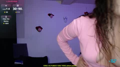 Snapshot of valerie_smile chatting on 10-16-25, 02:45 Valerie online show from 10-16-25, 02:45