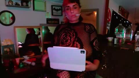 Snapshot of valerie_virago chatting on 11-03-25, 06:25 Valerie Virago online show from 11-03-25, 06:25