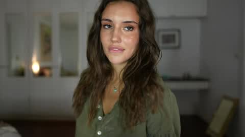 Snapshot of valerieh chatting on 10-21-25, 02:23 Valerie online show from 10-21-25, 02:23