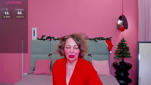 Snapshot of valeriekingg chatting on 01-10-26, 01:29 Hot Valerie online show from 01-10-26, 01:29