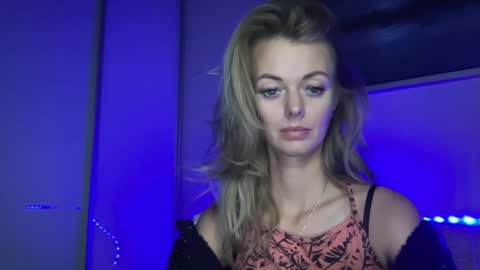 Snapshot of valerieluvsugar chatting on 01-02-25, 06:23 Valerie online show from 01-02-25, 06:23