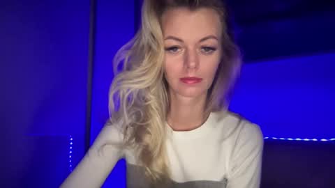 Valerie  online show from 09-30-25, 09:58