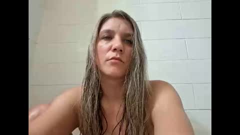 ValerieRayne online show from 12-21-25, 07:37