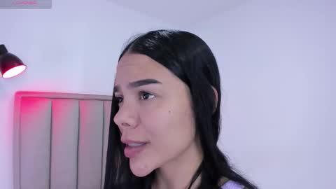 Cris  online show from 11-25-25, 10:54