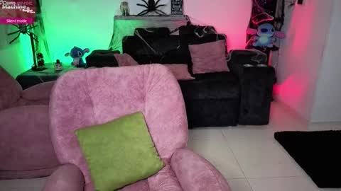 Valery adams1 online show from 10-07-25, 06:43