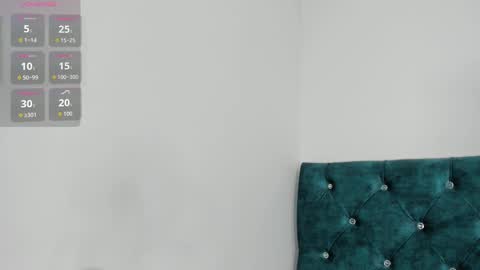 valery_adams13 online show from 09-22-25, 12:07