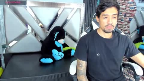 valery_and_dani online show from 12-19-24, 11:57