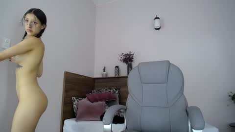 Snapshot of valery_aranch1 chatting on 10-24-25, 07:54 valery aranch1 online show from 10-24-25, 07:54