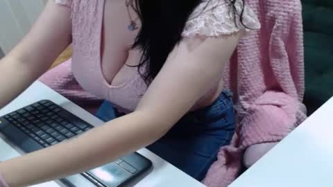 valery cute 18 online show from 09-24-25, 11:35