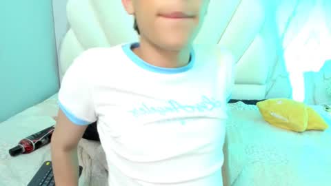 Snapshot of valery_hil chatting on 01-16-25, 11:16 Thomy online show from 01-16-25, 11:16