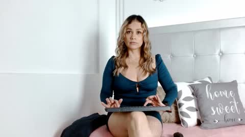 Snapshot of valery_roche chatting on 10-21-25, 01:56 valery_roche online show from 10-21-25, 01:56