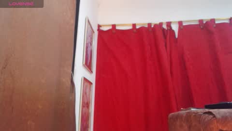 valery_smolls22 online show from 02-08-26, 08:45