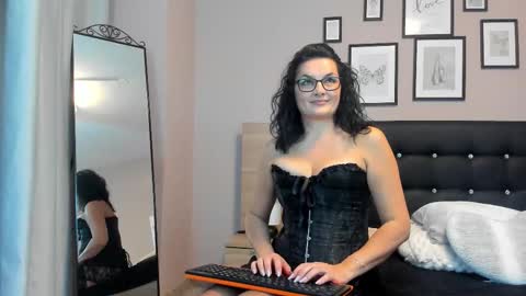 Snapshot of valeryablack chatting on 11-22-25, 07:24 valeryablack online show from 11-22-25, 07:24