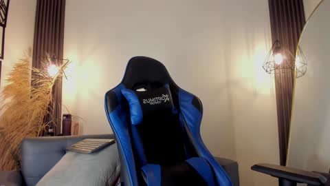 call me Maria online show from 12-20-24, 02:08