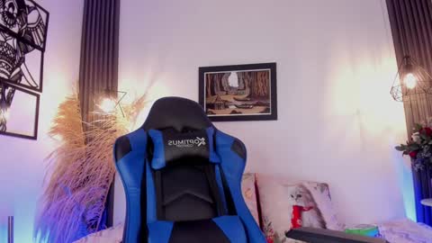 call me Maria online show from 12-31-24, 01:57