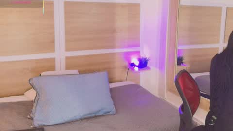 Valery  online show from 10-30-25, 01:34