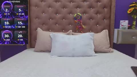 Snapshot of valerytunder chatting on 11-18-25, 10:14 ValeryTunder online show from 11-18-25, 10:14