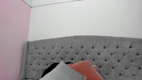 Valesskahall online show from 12-15-25, 11:47