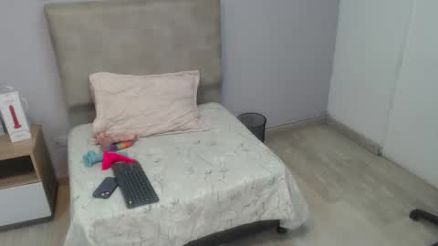 valevicious online show from 10-17-25, 07:27