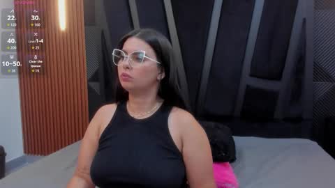 VALKA ROSS online show from 12-17-25, 11:33