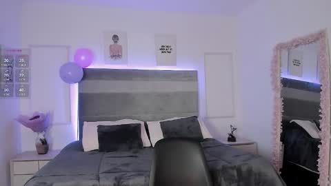 Snapshot of valka_wolfe chatting on 10-17-25, 02:08 Valka online show from 10-17-25, 02:08