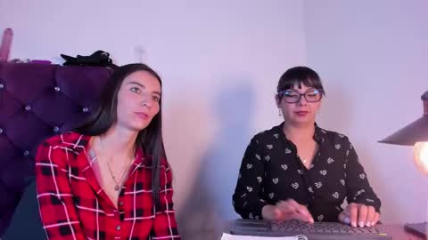 Valkiria and Dione online show from 02-09-26, 07:51