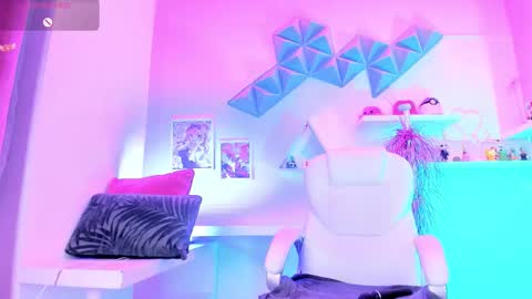 Valkiria online show from 11-14-25, 05:50