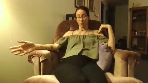 Snapshot of valleriestarr chatting on 12-20-24, 06:08 Vallerie Starr online show from 12-20-24, 06:08