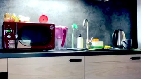 Little Devil online show from 12-18-24, 03:33