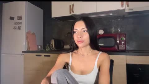 Little Devil online show from 12-28-24, 06:40