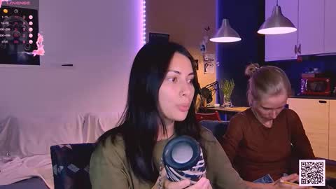 Little Devil online show from 09-10-25, 10:43