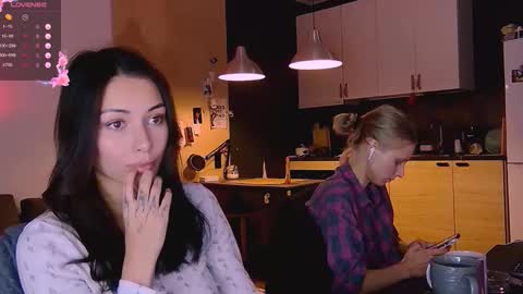 Little Devil online show from 10-06-25, 04:15