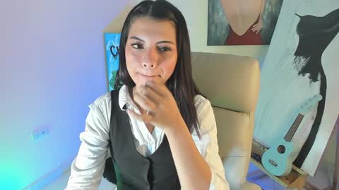 Snapshot of valu_57 chatting on 02-09-25, 01:11 Valu online show from 02-09-25, 01:11