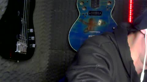 Snapshot of vampireathome chatting on 02-22-25, 07:23 vampireathome online show from 02-22-25, 07:23