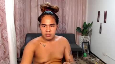 vampy_ebony_laxine online show from 09-25-25, 12:25