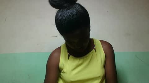 Snapshot of vanafiry chatting on 01-12-25, 04:00 vanafiry online show from 01-12-25, 04:00