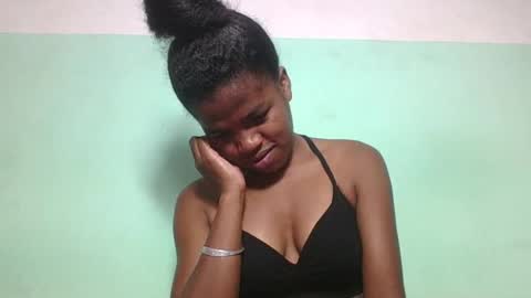 Snapshot of vanafiry chatting on 02-05-25, 04:48 vanafiry online show from 02-05-25, 04:48