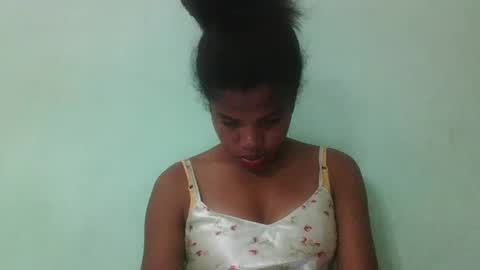 Snapshot of vanafiry chatting on 03-01-25, 07:30 vanafiry online show from 03-01-25, 07:30