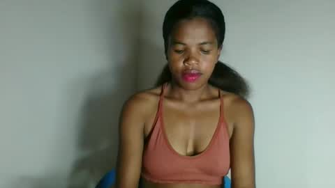 Snapshot of vanafiry chatting on 03-26-26, 04:18 vanafiry online show from 03-26-26, 04:18