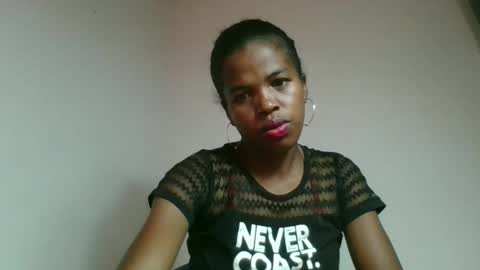 Snapshot of vanafiry chatting on 03-27-26, 09:42 vanafiry online show from 03-27-26, 09:42