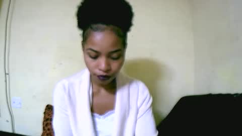 vanah344375 online show from 09-13-25, 12:05