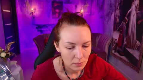 Snapshot of vandarossi chatting on 10-14-25, 07:53 Vanda online show from 10-14-25, 07:53