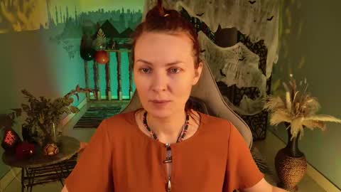 Snapshot of vandarossi chatting on 10-19-25, 05:41 Vanda online show from 10-19-25, 05:41