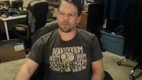 Snapshot of vandonh chatting on 11-10-25, 05:39 vandonh online show from 11-10-25, 05:39