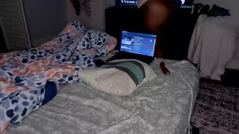 Snapshot of vanecias chatting on 04-12-26, 02:38 Mabel online show from 04-12-26, 02:38