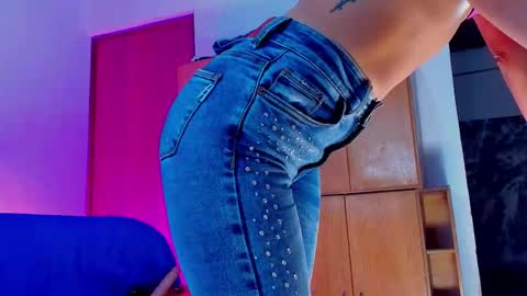 Vanessa online show from 01-07-26, 05:37